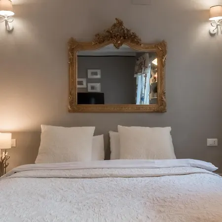 Apartment Rio Marin With Floating Gondolas View Venice