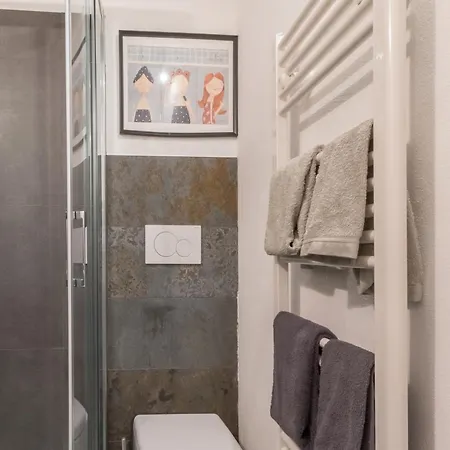 Rio Marin With Floating Gondolas View Appartement Venise