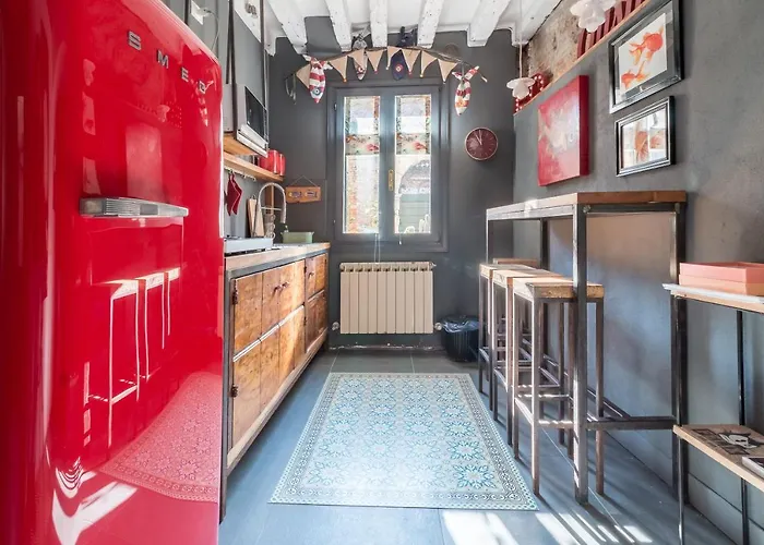 Rio Marin With Floating Gondolas View Venedig