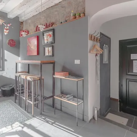 Rio Marin With Floating Gondolas View 威尼斯